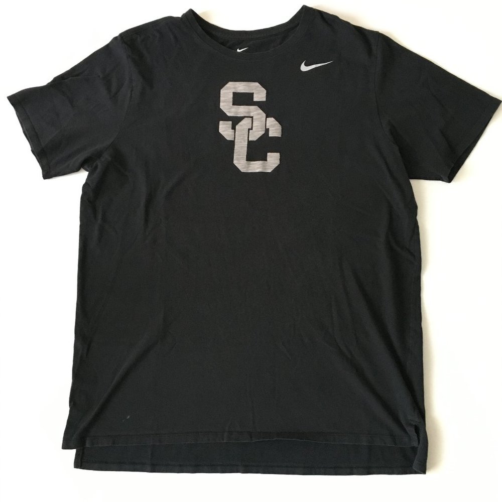 Nike Tee Mens SC  Nike Swoosh Athletic Cut Black Short Sleeve Tshirt Siz…